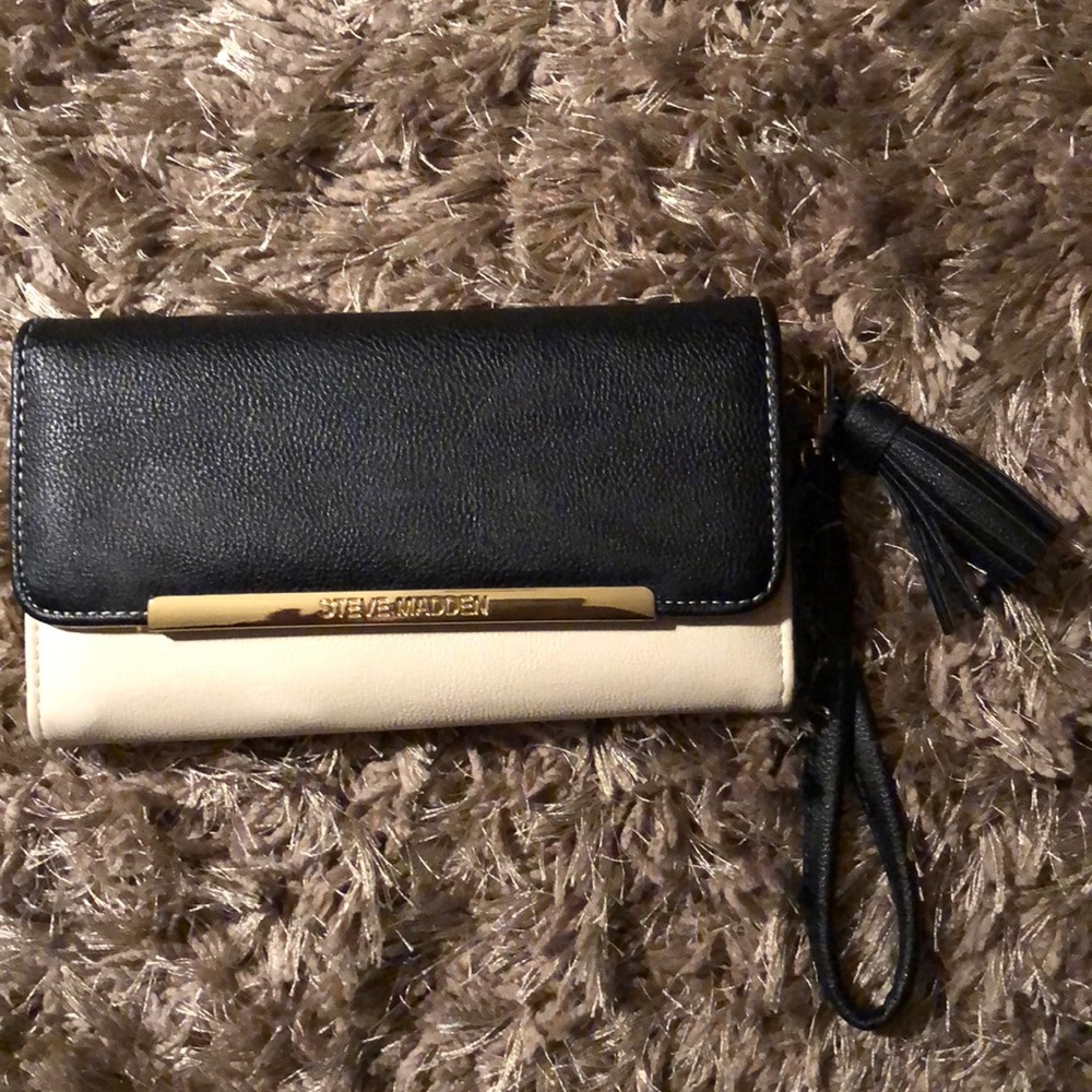 Steve Madden wallet